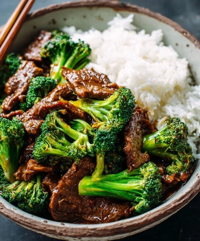 Chinese Beef and Broccoli (牛肉炒西兰花)